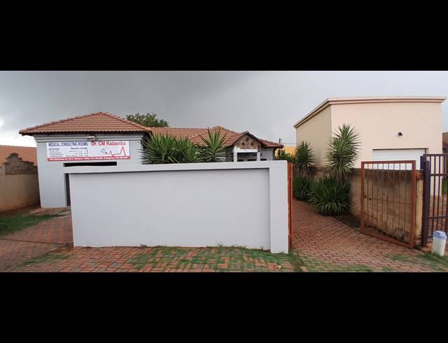 3 BEDROOM HOUSE FOR SALE IN VOSLOORUS